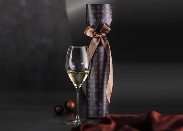 PRAZNIČNA DARILA - Oče ima rad dobro vino, in ker mama potrebuje kozarce