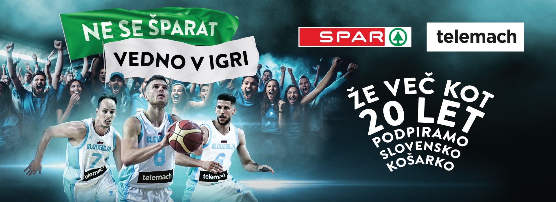 Sodelujte v košarkarski nagradni igri: NE SE ŠPARAT - VEDNO V IGRI Slovenski košarkaši, v ozadju navijači in slogan "NE SE ŠPARAT - VEDNO V IGRI"