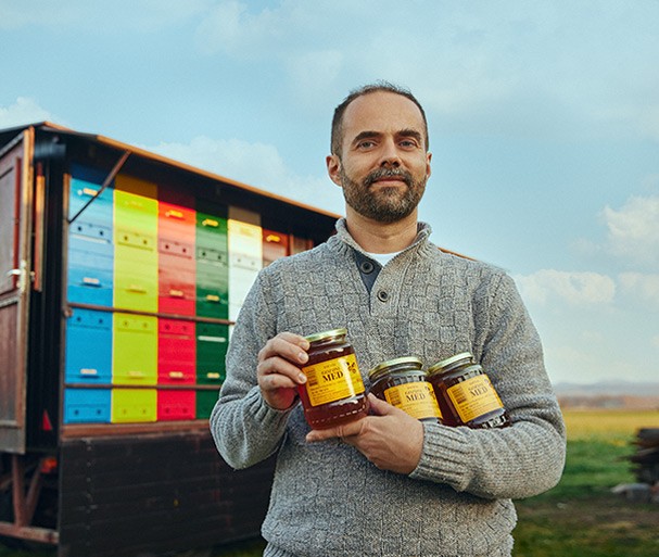 Čebelarstvo Pislak Bali, To smo mi, Naravnost od pridelovalca, Lokalni dobavitelji SPAR Čebelarstvo Pislak Bali, To smo mi, Naravnost od pridelovalca, Lokalni dobavitelji SPAR