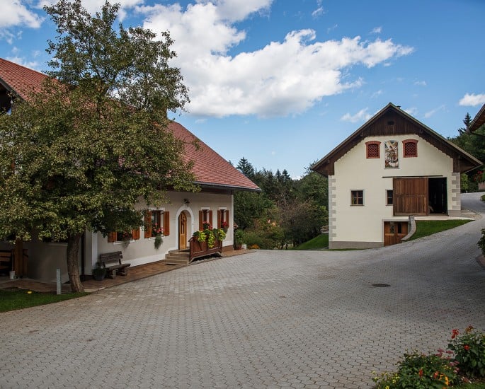 Kmetijsko-gozdarska zadruga Idrija, Družinska kmetija Jeram, To smo mi, naravnost od pridelovalca