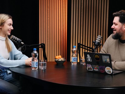 Podcast Več vem, bolje jem, Boštjan Gorenc Pižama z gostjo Lano Trampuš