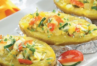 Zelenjavni recepti za žar: krompir na žaru