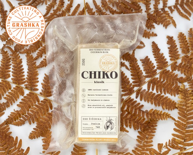 Veganski kotiček, izdelki Grashka, CHIKO - bio fermentiran čičerikin blok, klasik