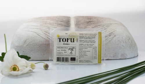 Veganski kotiček, izdelki Grashka, TOFU bio dimljen