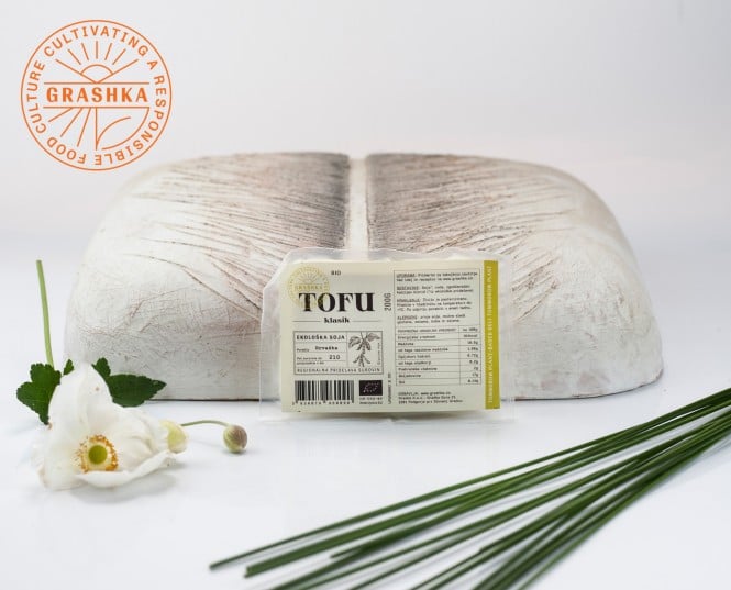Veganski kotiček, izdelki Grashka, TOFU bio klasik