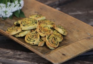 Recept iz Jedel.bi: Čemaževi velikonočni kolački