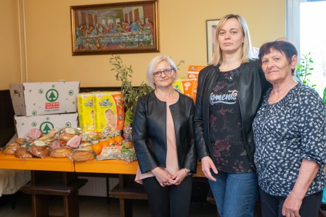 sprejem donacije v Zavodu Pelikan - Karitas Materinski dom Škofljica