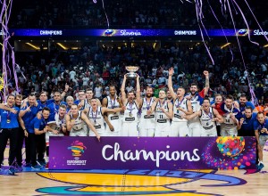 Team Slovenia celebrating at Trophy ceremony after winning during the Final basketball match between National Teams  Slovenia and Serbia at Day 18 of the FIBA EuroBasket 2017 and become Europen Champions 2017, at Sinan Erdem Dome in Istanbul, Turkey on September 17, 2017. Photo by Vid Ponikvar / Sportida