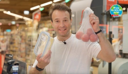 Z Nikom za boljši jutri - Nakupovanje z lastno embalažo, video